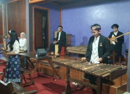 Paket Desa Wisata Batulayang Pesona Caimandala