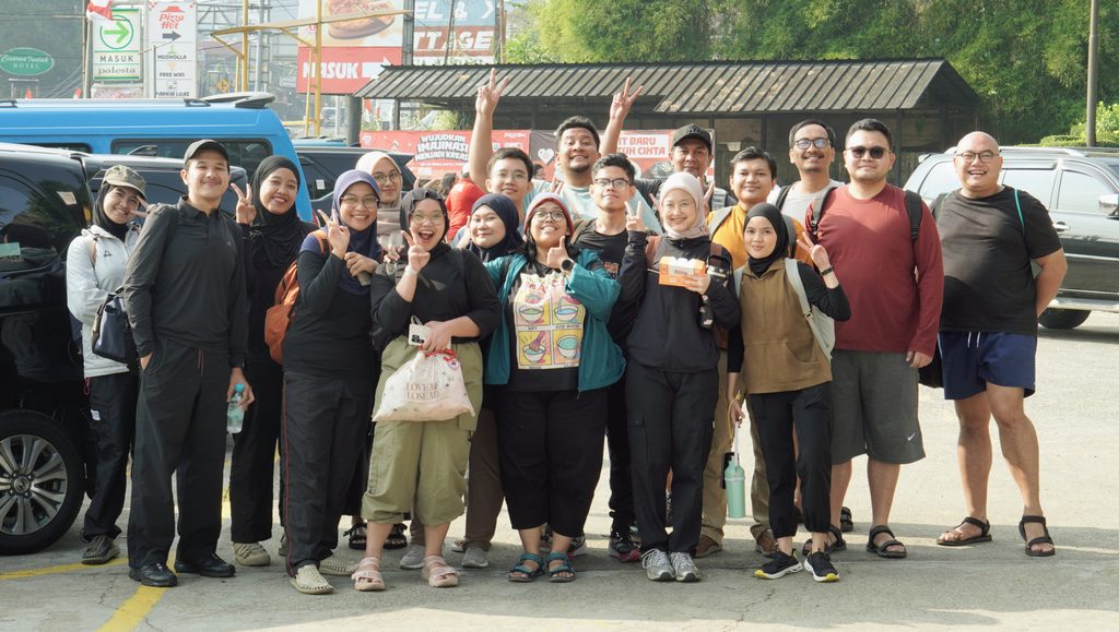 Peserta gathering outbound Puncak Bogor bersama Kalang Adventure